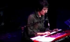 Земфіра заспівала у Москві «Відпусти» «Океану Ельзи» (відео)