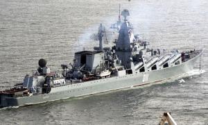 Російські військові вирили окопи на кордоні з Китаєм і побудували майданчики для висадки десанту