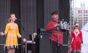 Росіяни співають новий хіт — «Действуй, Путин. Крым наш» (відео)