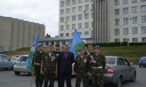 Російський депутат воює з терористами й каже, що у їх загоні 90% росіян — місцеві йти не хочуть