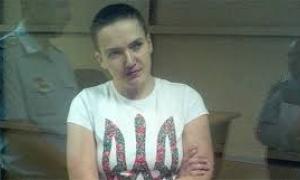 Надію Савченко катують, не даючи льотчиці спати вночі