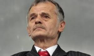 Джемілєв: Із заарештованим сином немає зв’язку, а з дружиною бачився ще влітку