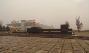 На місці Леніна у Маріуполі тепер стоїть хрест