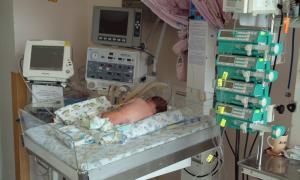 Клієнти ПриватБанку купили дитячій лікарні обладнання для новонароджених