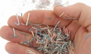 ЗМІ: Під Донецьком знайшли півсотні мішків з порізаними гривнями