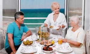 Повалій, остерігаючись провокацій, скромно відсвяткувала своє 50-річчя