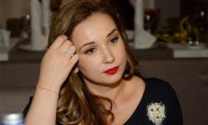 Телеведуча Анфіса Чехова втратила 9 кілограмів на водній дієті