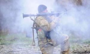 Терористи за ніч  25 разів обстріляли сили АТО