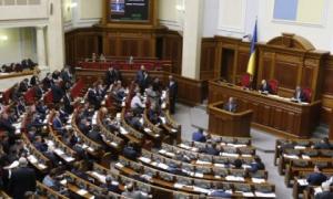 Депутати за ніч прийняли бюджет та ряд інших важливих законів