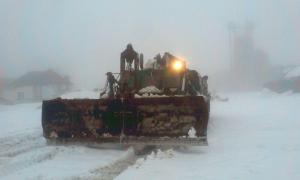 Рятувальники визволили зі снігових заметів понад 13 тисяч людей