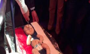 Канал LifeNews показав, як у Києві смакують «російським немовлям» (відео)