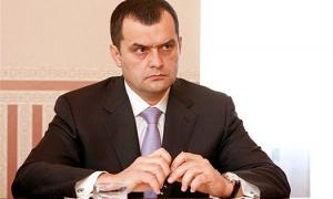 У Севастополі «засвітився» екс-міністр МВС Захарченко