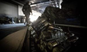 Терористи труїли українських бійців в аеропорту сльозогінним газом