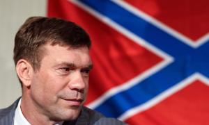 Син Олега Царьова виселяє біженців з Донбасу