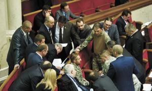 Депутати вдвічі збільшили собі зарплату 