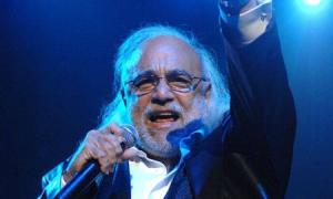 Пішов з життя грецький співак Деміс Руссос