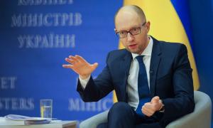 Яценюк просить не плутати надзвичайну ситуацію на Донбасі з воєнним станом