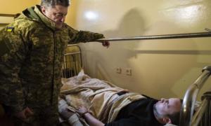 Порошенко вночі відвідав обстріляний Краматорськ