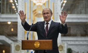 Путін вирішив полетіти на переговори у Мінську