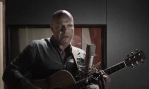 Гурт «Несчастный случай» заспівав про «братську війну»: «Я офигеваю, мама!»