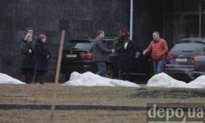 Єфремов та Шуфрич приїхали попрощатися з Чечетовим