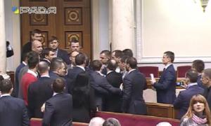 Ляшко влаштував у Раді бійку з депутатом, якого сам привів у свою партію (відео)
