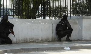 Внаслідок кривавого теракту в музеї у Тунісі загинуло 20 туристів