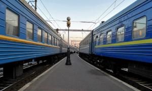 З початку квітня проїзд у потягах подорожчає на 21%
