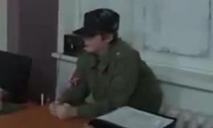 Бойовик вчить свого 10-річного сина вбивати «укрів» (відео)