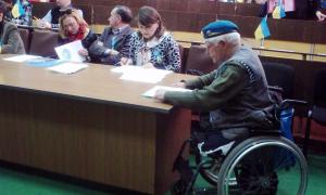 Десантник Псковської дивізії без ніг зібрав 300 тисяч на українську армію