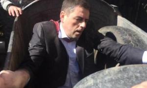 «Правий сектор» повозив головного юриста Івано-Франківська у смітнику 
