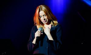 Співачка Альона Апіна болісно переживає забуття