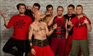 «Гайдамаки» заспівали для українських військових у Маріуполі