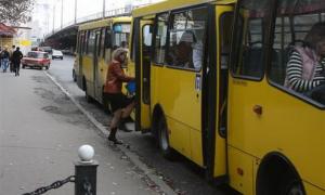 Відтепер перевізники самостійно встановлюватимуть ціни на проїзд