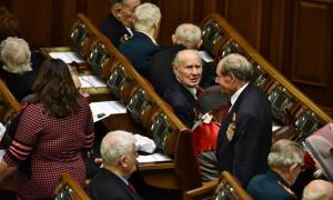 Депутати у Раді поступилися своїми місцями ветеранам