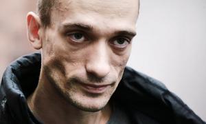 Скандальний російський художник відмовився виходити з в’язниці