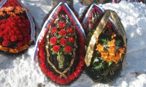 У Тольятті поховали двох російських десантників, знищених під Дебальцевим