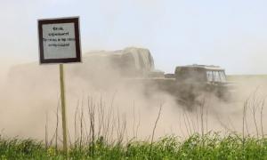 Іноземні журналісти побачили велику колону російської військової техніки біля України