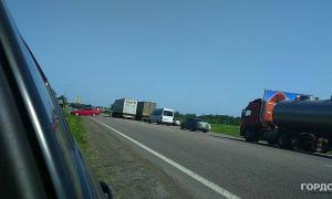 У Харківській області чоловік вбив двох людей із карабіну і захопив заручників