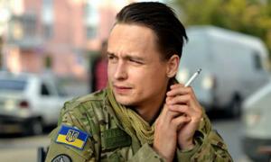 Російський актор, який воює проти бойовиків, став українцем
