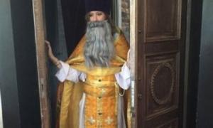 Бородату Ксенію Собчак звинуватили в образі почуттів вірян