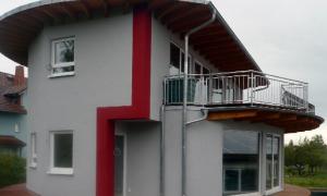У німецькому місті Фрайбург збудували екологічний будинок на сонячних батареях
