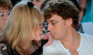 Алла Пугачова з розмахом відзначила 39-річчя чоловіка