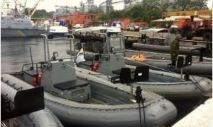 Українські військові отримали від США сучасні швидкісні катери