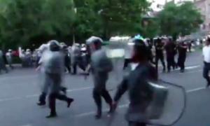 Мирних мітингувальників у Єревані поліція розігнала водометами 