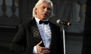 У російського оперного співака виявили пухлину в мозку