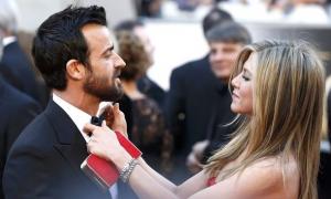 ЗМІ: Ревнива Дженніфер Аністон зі скандалом розірвала заручини