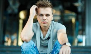 На Львівщині в аварії розбився відомий український співак 