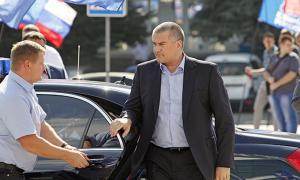 Кримчани звільняються з держслужби через мізерну зарплату 