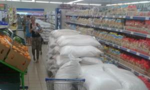 Бойовики завзято торгують російською «гуманітаркою»